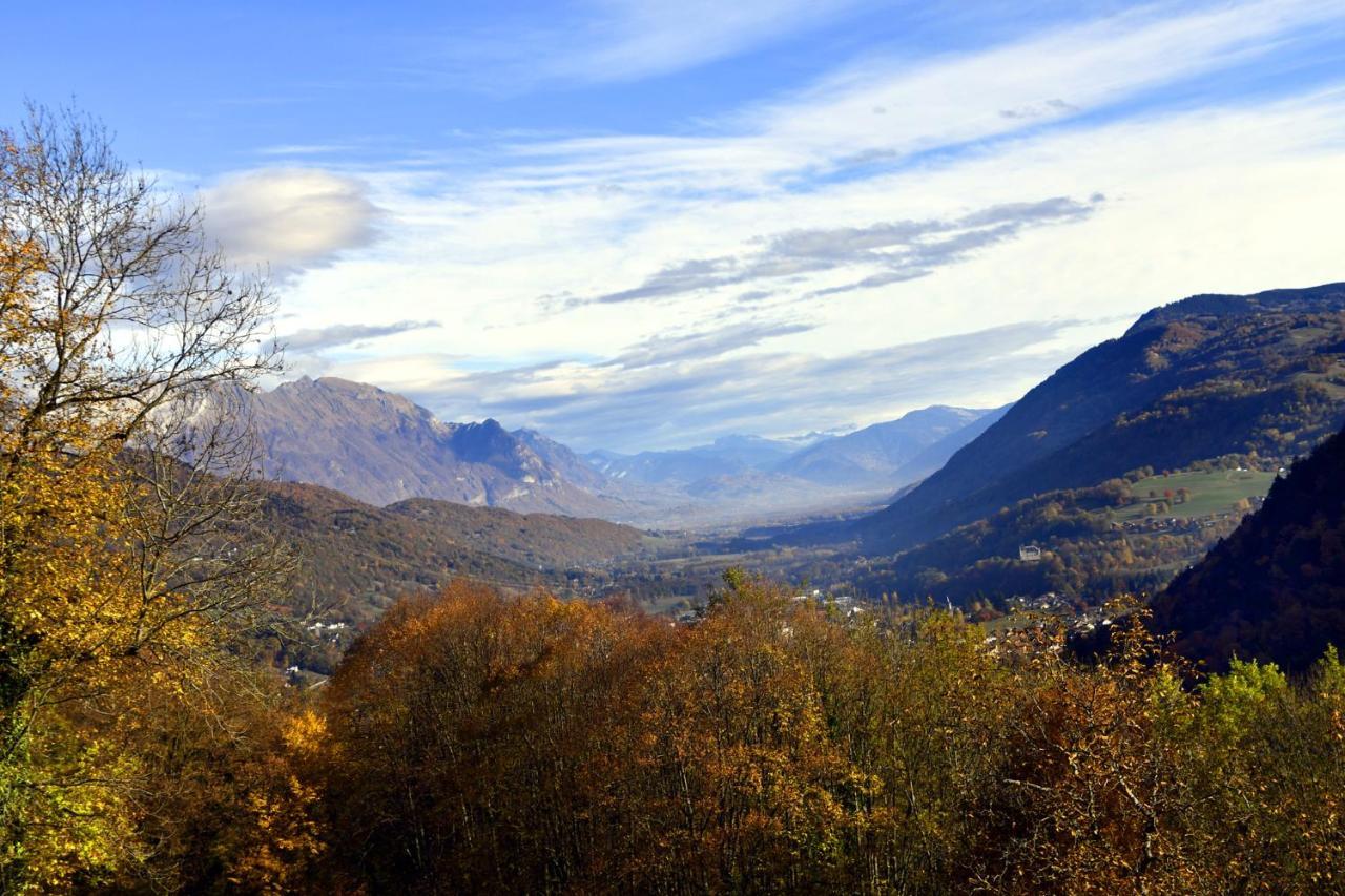 Adal-Berht Saint-Maximin (Isere) Exterior foto